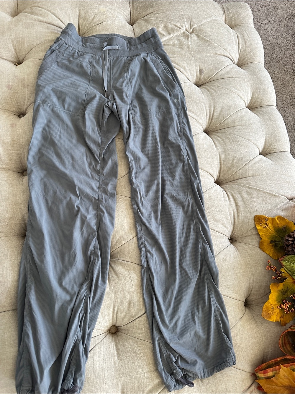 lululemon athletica Women's Light Gray Jogger Sweatpants
